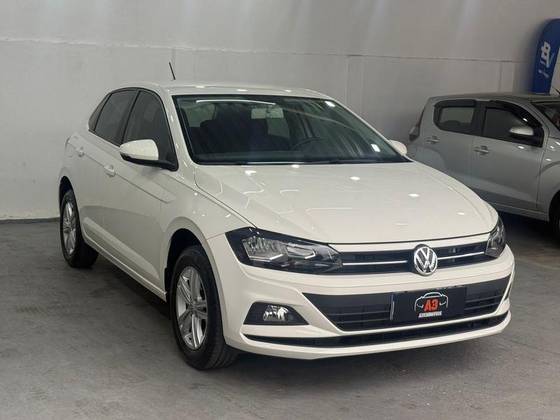 VOLKSWAGEN POLO 1.0 200 TSI COMFORTLINE AUTOMÁTICO VOLKSWAGEN POLO 1.0 200 TSI COMFORTLINE AUTOMÁTICO